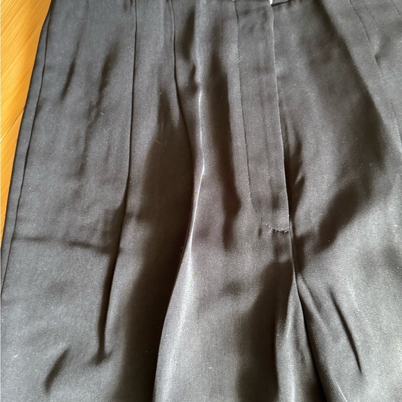 𝑩𝒍𝒂𝒄𝒌 𝑷𝒍𝒆𝒂𝒕𝒆𝒅 𝑺𝒍𝒂𝒄𝒌𝒔 - Picture 2 of 3